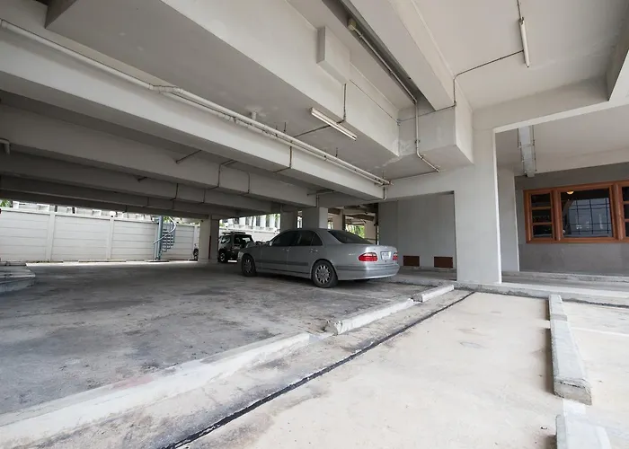 Baan Pratoom Aparthotel
