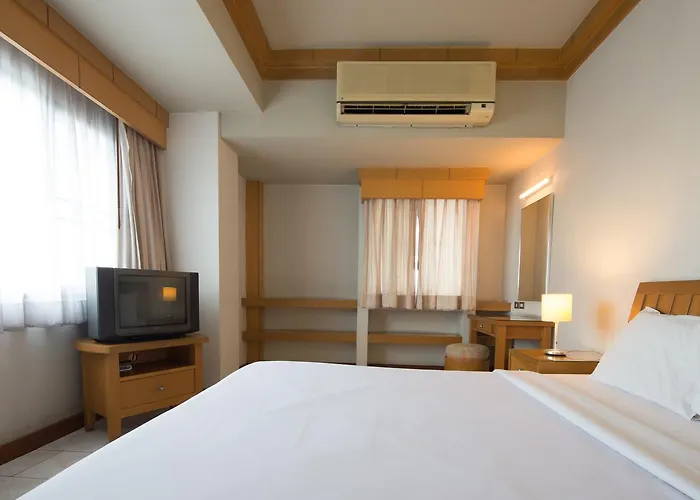 Baan Pratoom Aparthotel